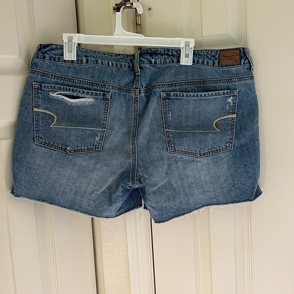 American eagle shorts - Picture 2 of 3